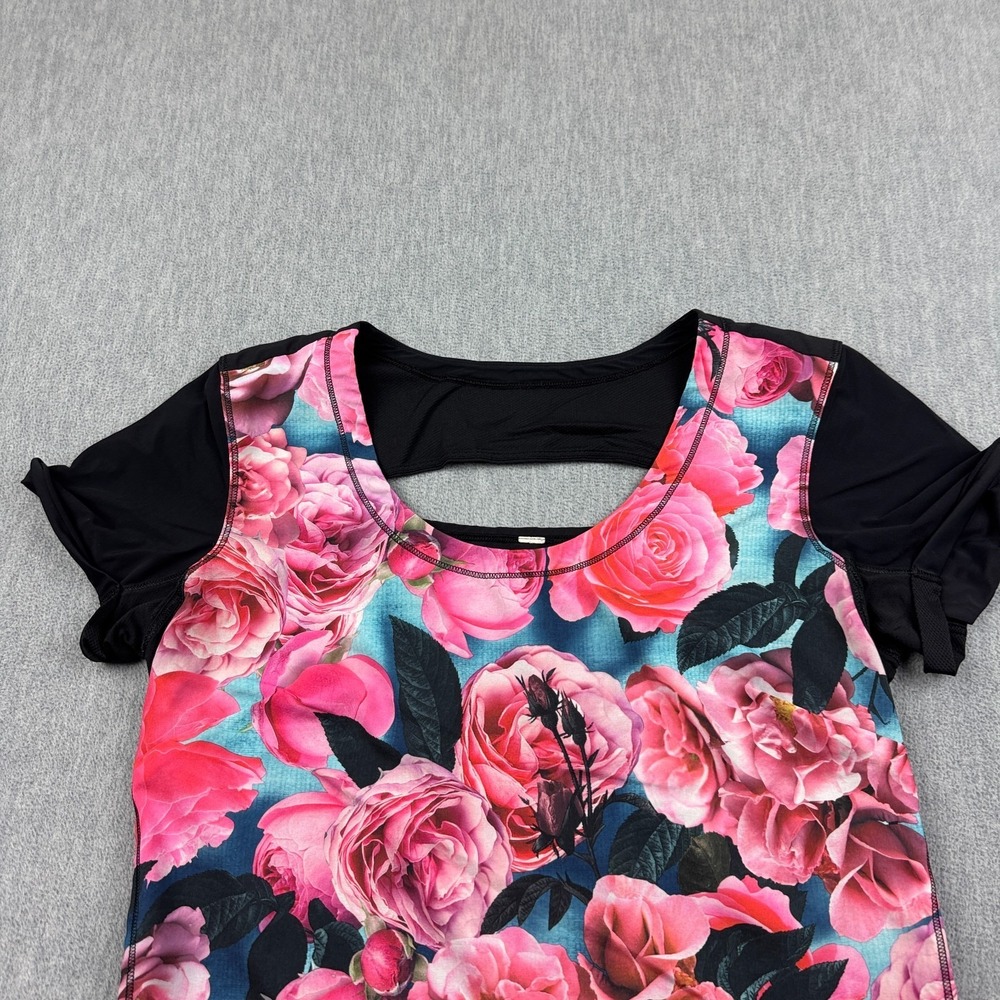 Lululemon Top Womens 6 Pink Black Secret Garden Lightened Up Short Sleeve Gym - Picture 2 of 8